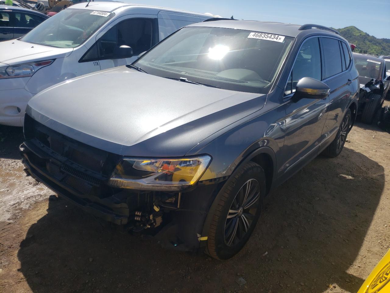 volkswagen tiguan 2018 3vv3b7ax1jm026795