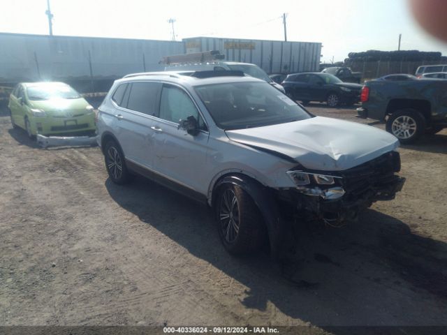 volkswagen tiguan 2018 3vv3b7ax1jm046741