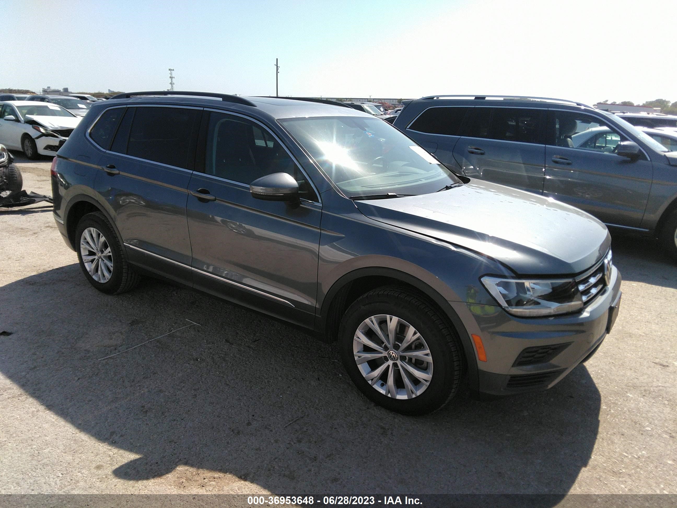 volkswagen tiguan 2018 3vv3b7ax2jm162725