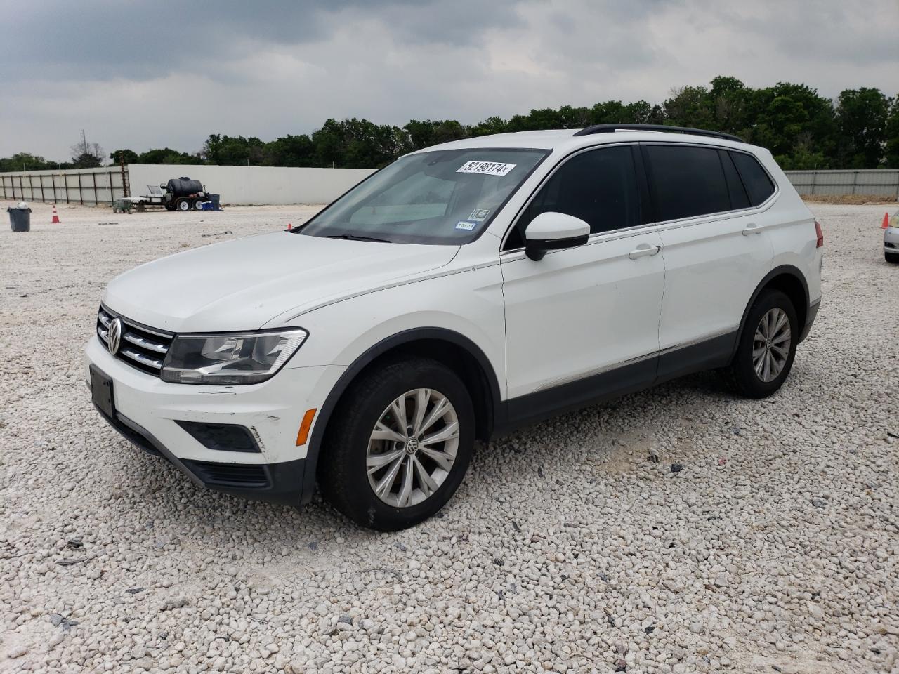 volkswagen tiguan 2018 3vv3b7ax8jm185488