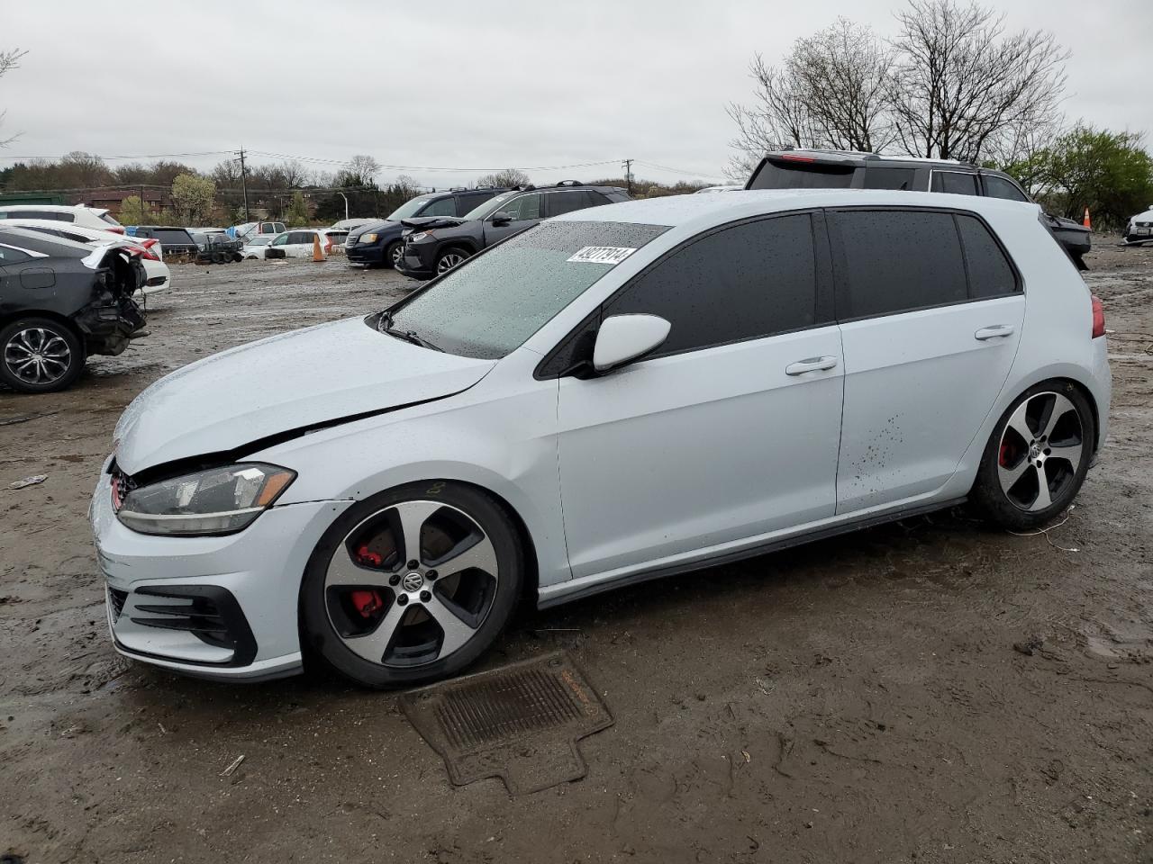 volkswagen  2018 3vw447auxjm291649