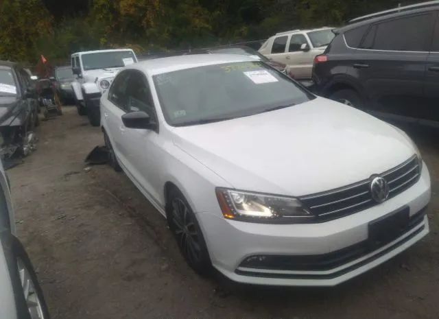 volkswagen  2016 3vwb17aj4gm246477