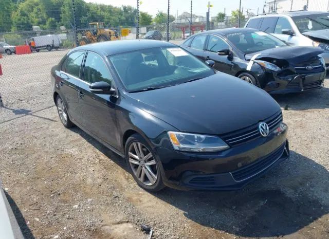 volkswagen  2013 3vwdp7aj7dm267889