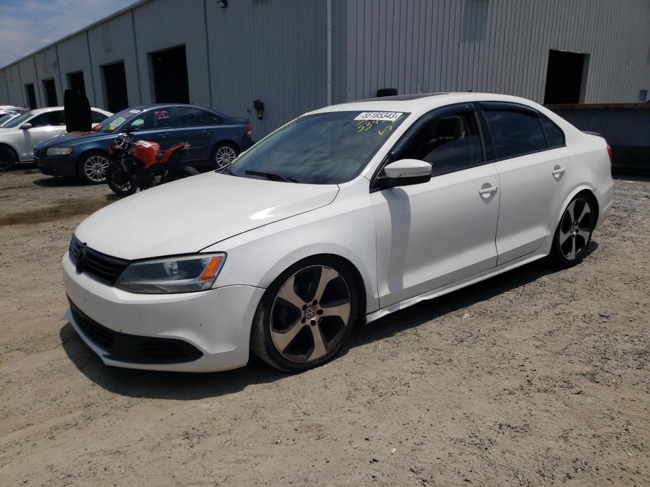 volkswagen jetta 2011 3vwdx7aj2bm342320