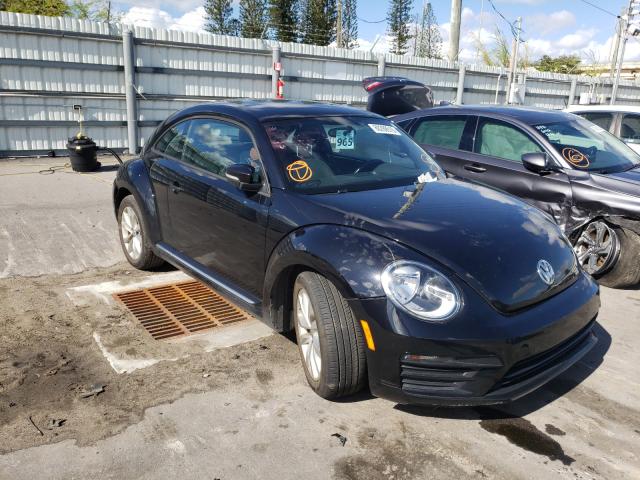 volkswagen  2017 3vwf17at8hm620044