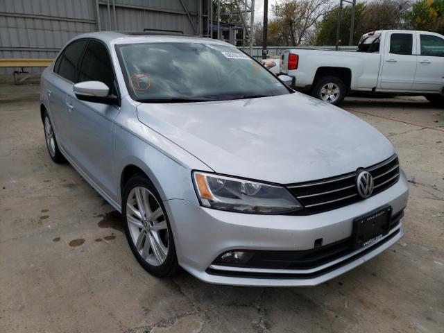 volkswagen  2015 3vwla7aj2fm247582