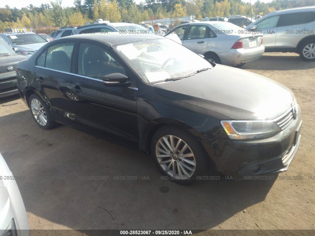 volkswagen  2012 3vwlx7aj2cm391871