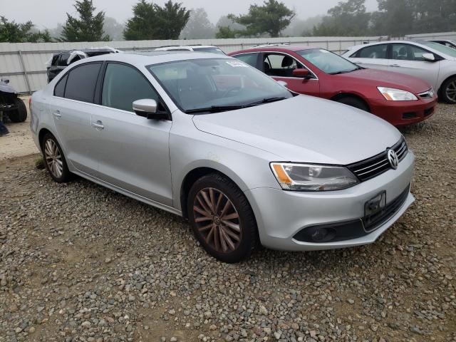 volkswagen  2011 3vwlz7aj4bm378063