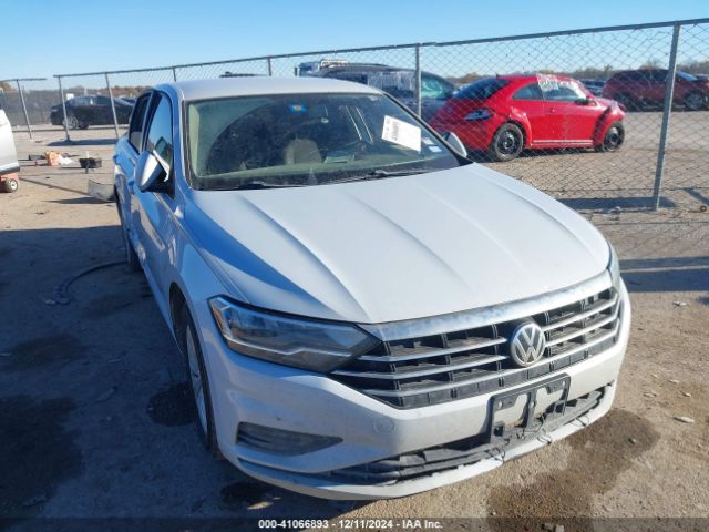 volkswagen jetta 2019 3vwn57bu8km034619