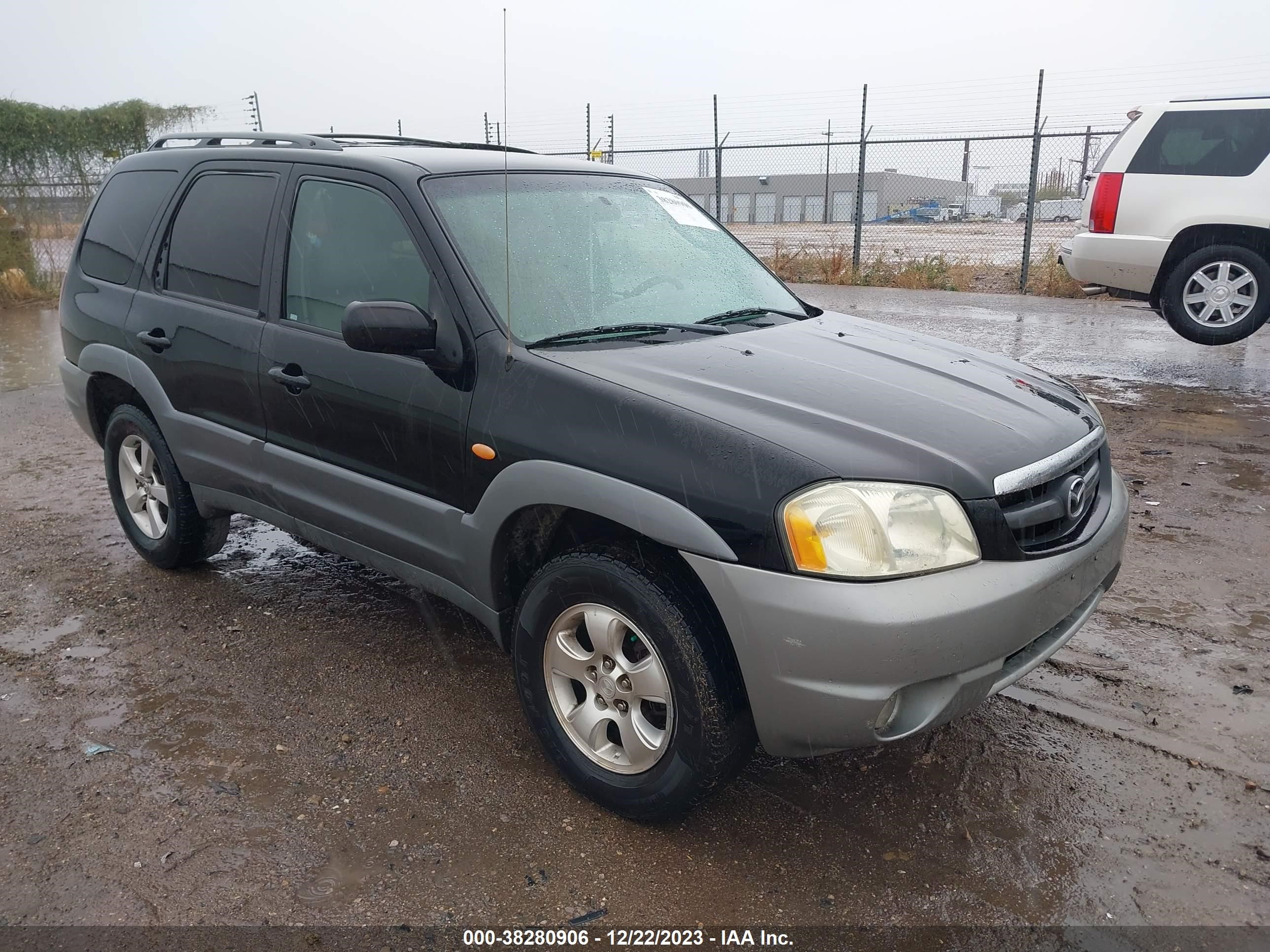 mazda tribute 2002 4f2yu09142km22301