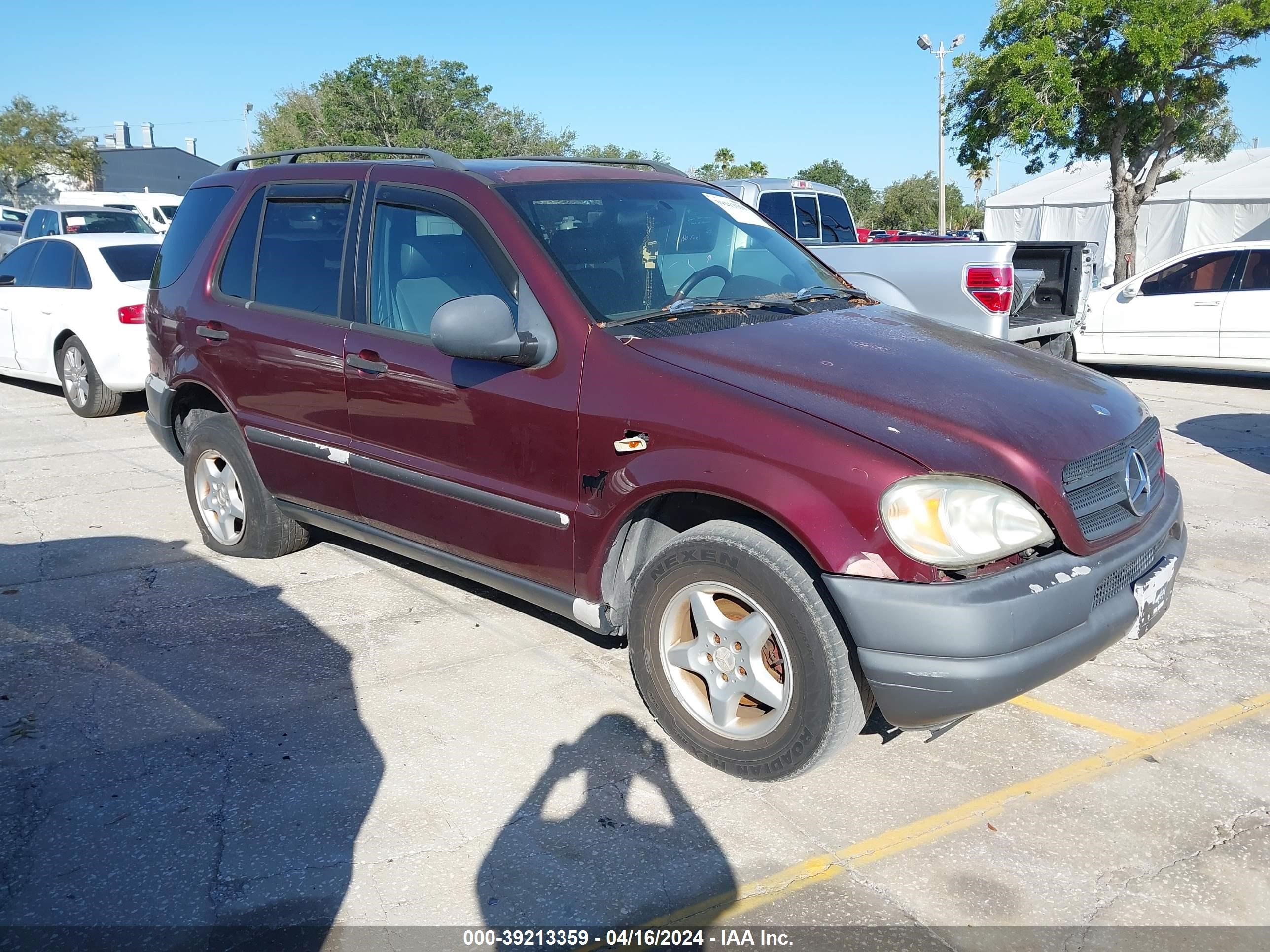 mercedes-benz  1998 4jgab54e3wa016645