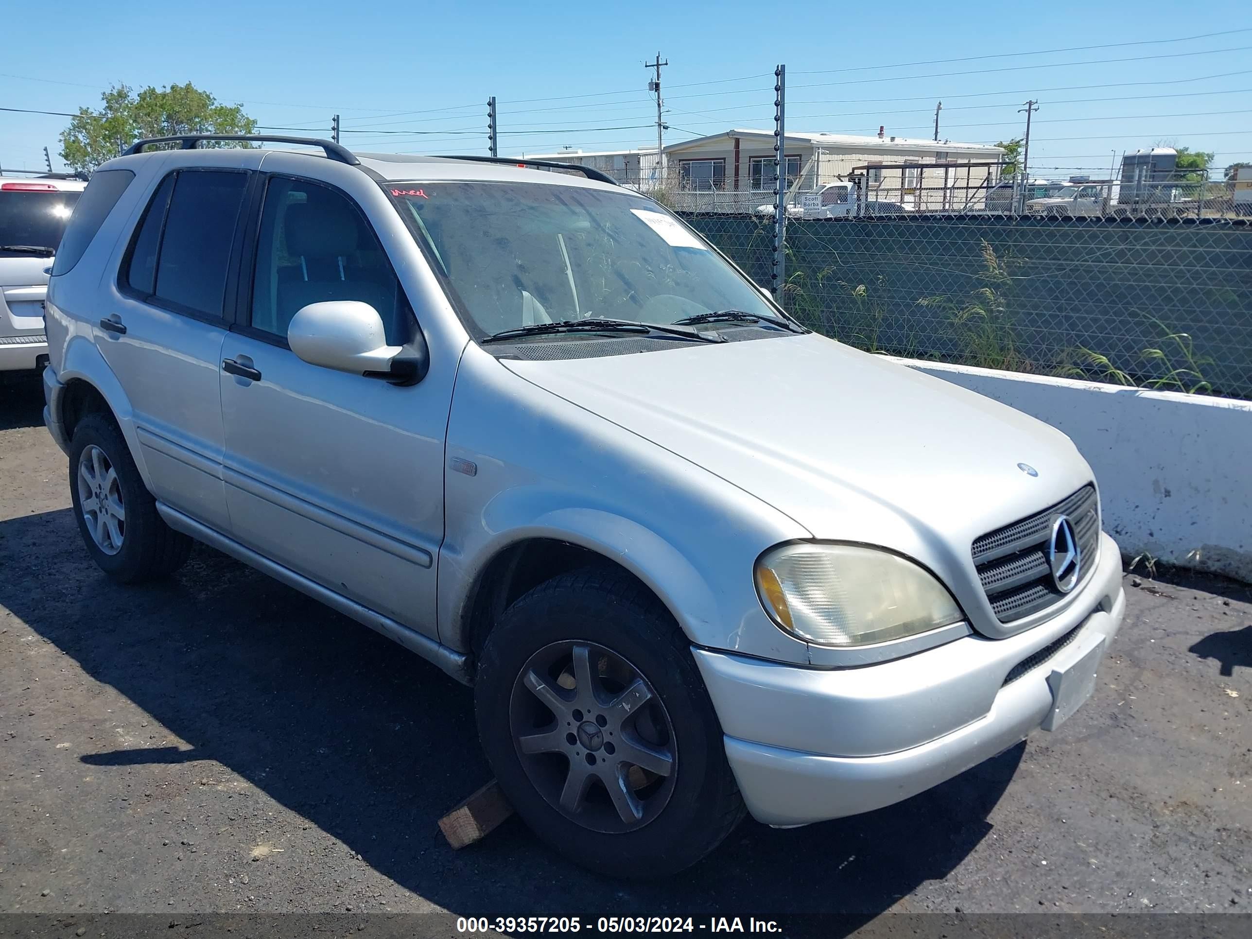 mercedes-benz  2000 4jgab72e3ya195416