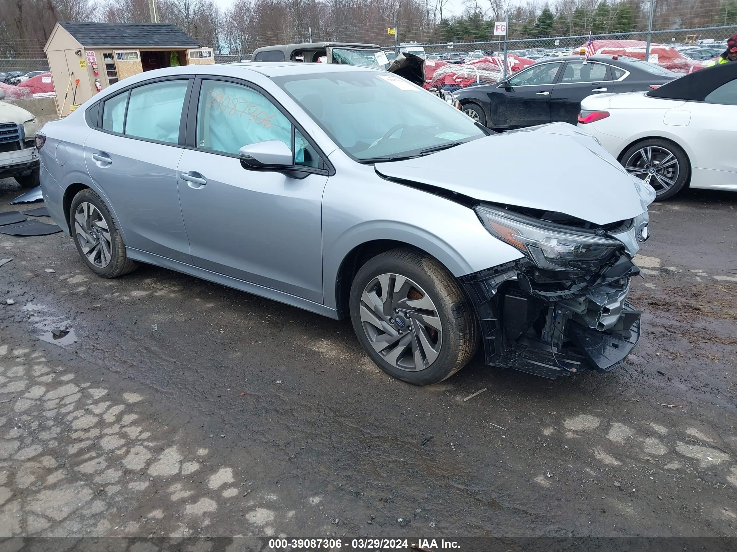 subaru legacy 2024 4s3bwan69r3018129