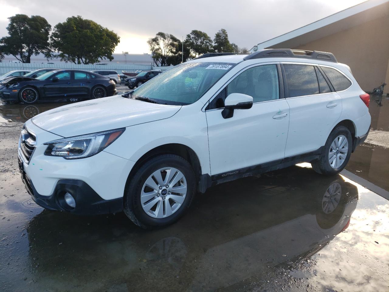 subaru outback 2018 4s4bsafc6j3308280