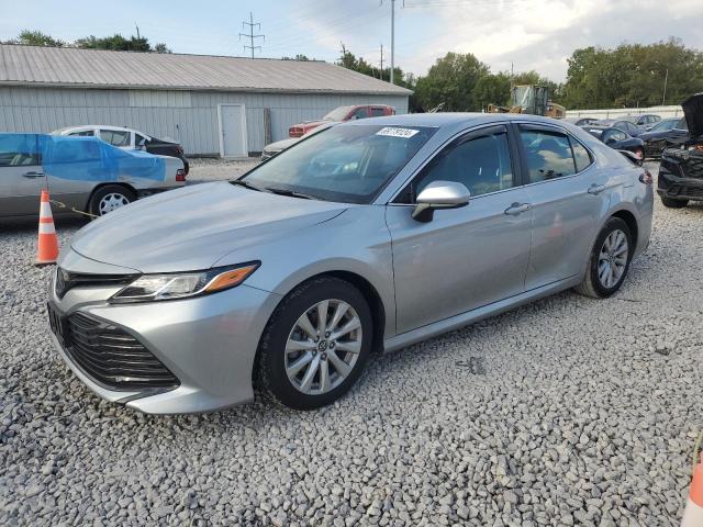 toyota camry l 2018 4t1b11hk0ju108559