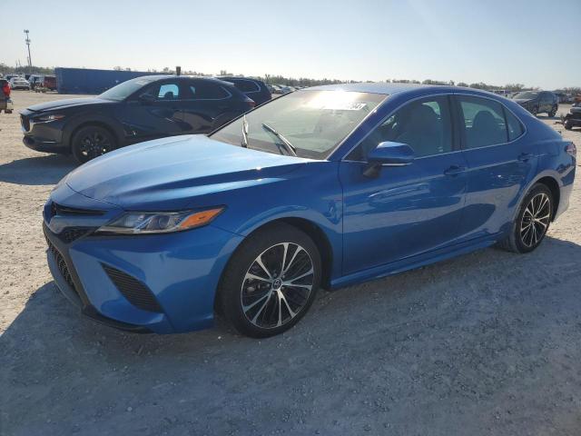 toyota camry l 2018 4t1b11hk0ju158457