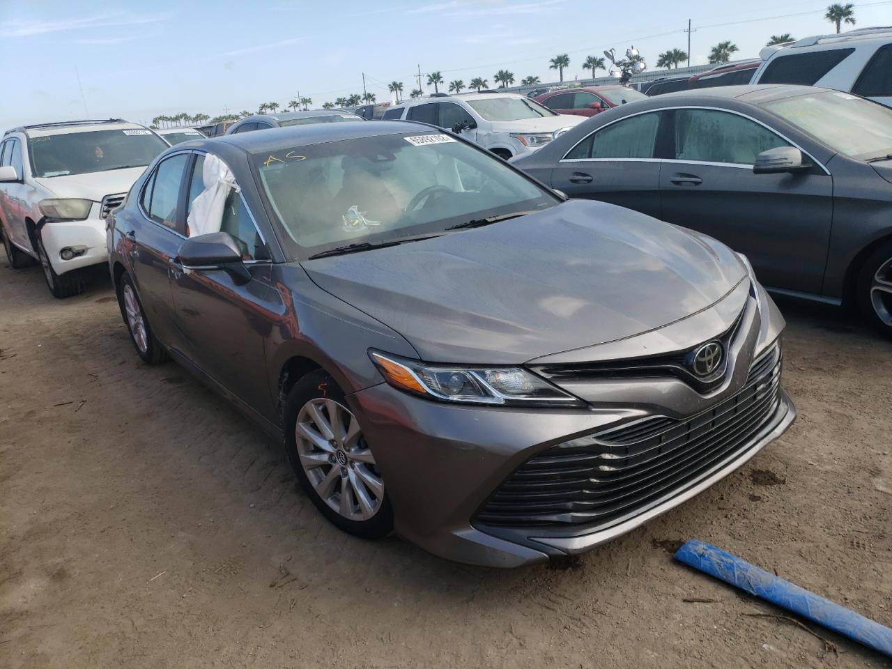 toyota camry 2018 4t1b11hk0ju510176