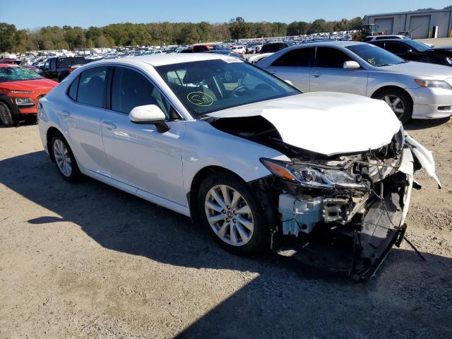 toyota camry l 2018 4t1b11hk0ju592846