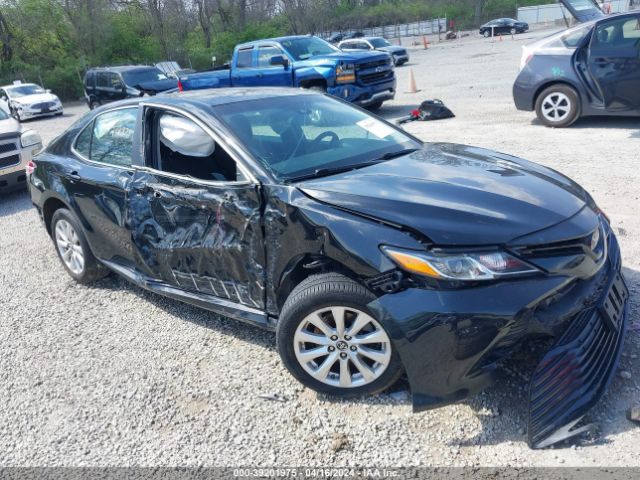 toyota camry 2018 4t1b11hk1ju068718