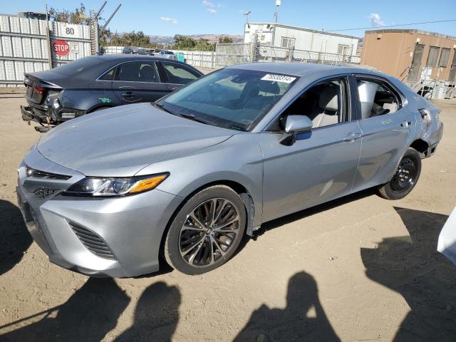 toyota camry l 2018 4t1b11hk1ju109025