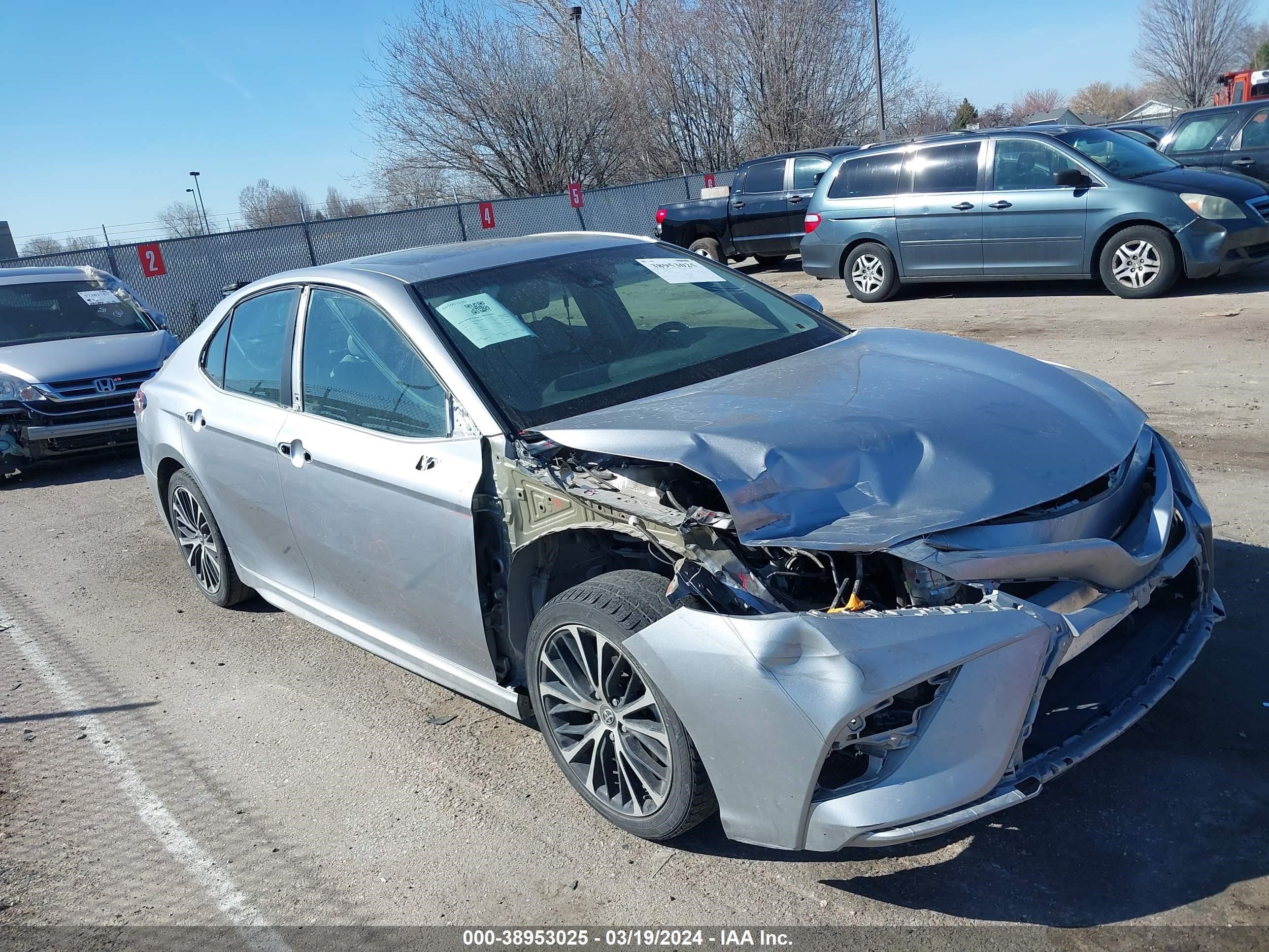 toyota camry 2018 4t1b11hk2ju155382