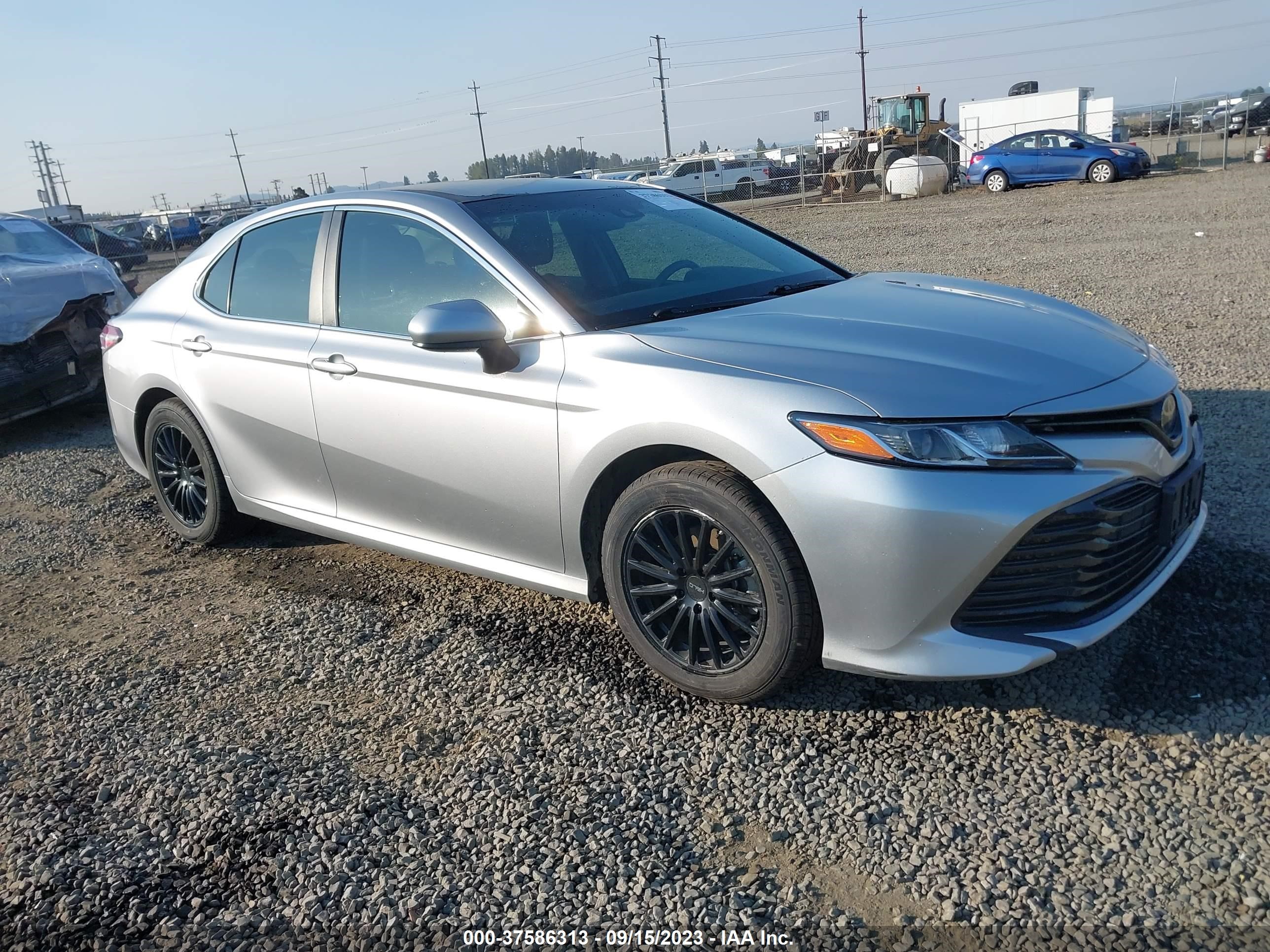 toyota camry 2018 4t1b11hk3ju061673