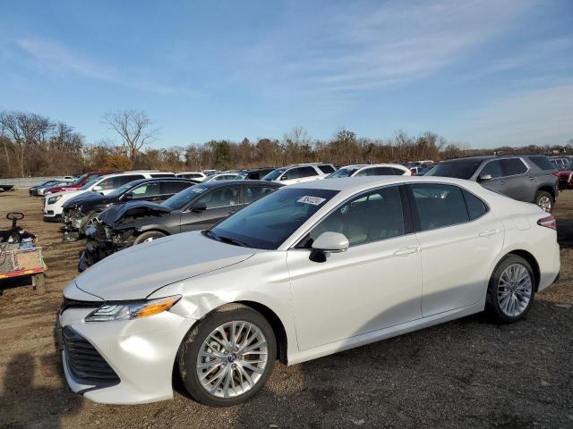 toyota camry l 2018 4t1b11hk3ju097895