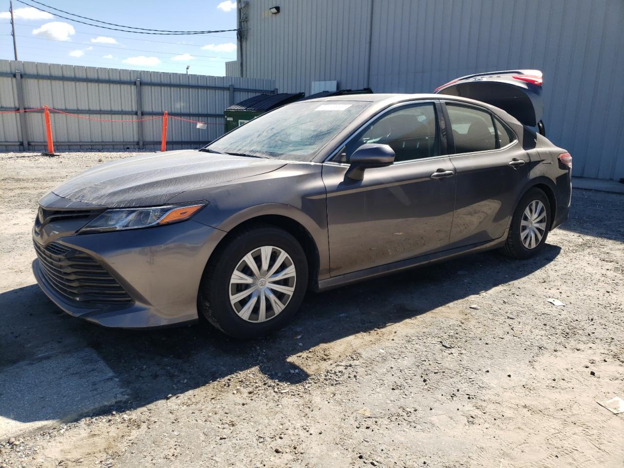 toyota camry 2018 4t1b11hk3ju546539