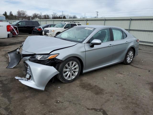 toyota camry l 2018 4t1b11hk3ju547934