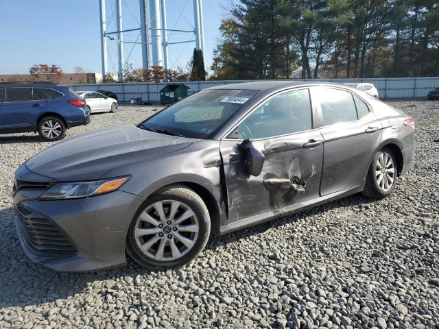 toyota camry l 2018 4t1b11hk3ju610997