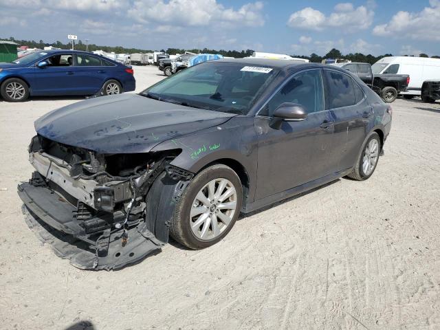 toyota camry l 2018 4t1b11hk3ju675025