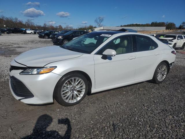 toyota camry l 2018 4t1b11hk4ju027158