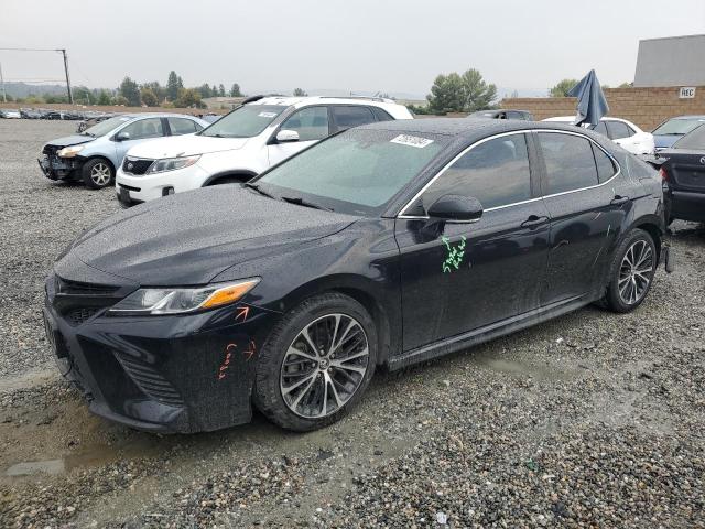 toyota camry l 2018 4t1b11hk4ju067093