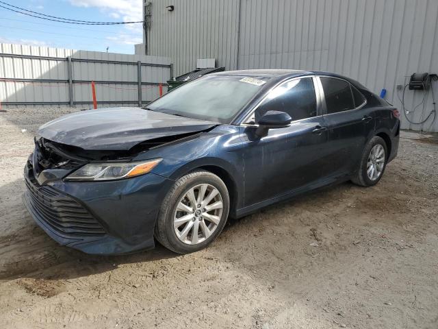 toyota camry l 2018 4t1b11hk4ju550972