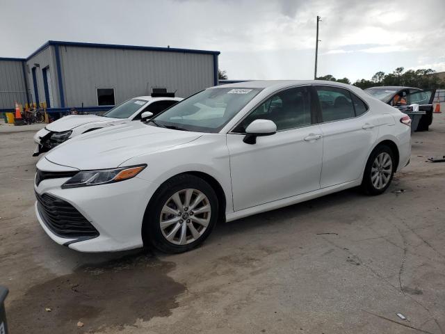 toyota camry l 2018 4t1b11hk5ju101588