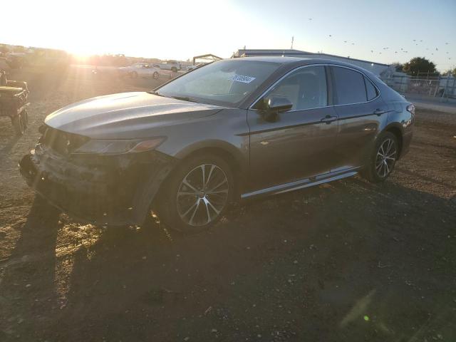 toyota camry l 2018 4t1b11hk6ju542064