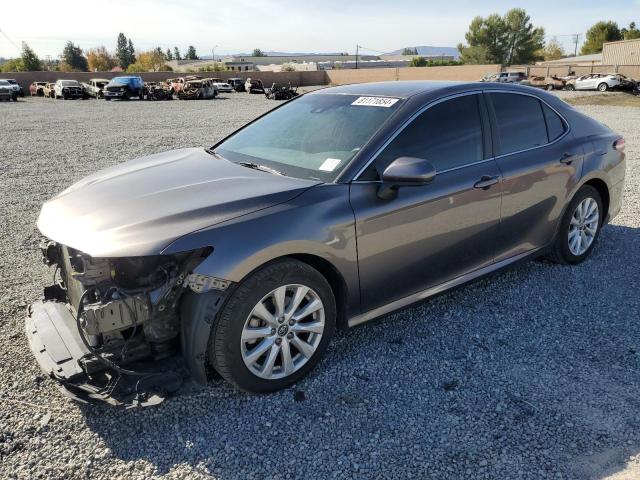 toyota camry l 2018 4t1b11hk6ju600156