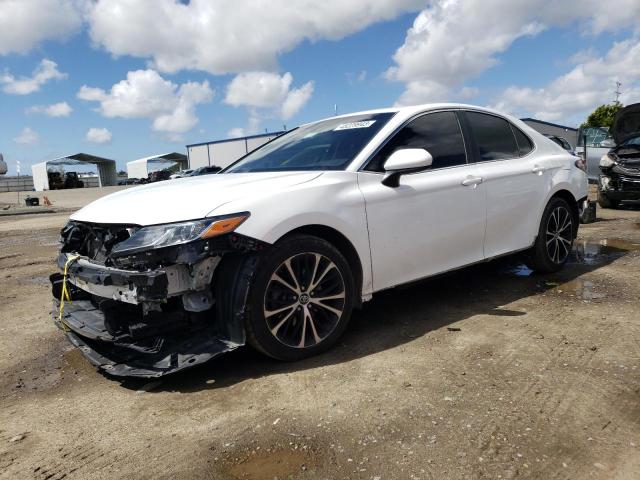 toyota camry l 2018 4t1b11hk7ju135516