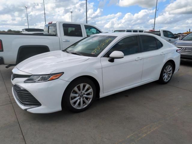 toyota camry l 2018 4t1b11hk7ju143535