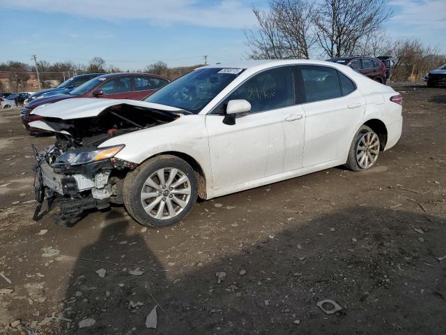 toyota camry l 2018 4t1b11hk7ju640052