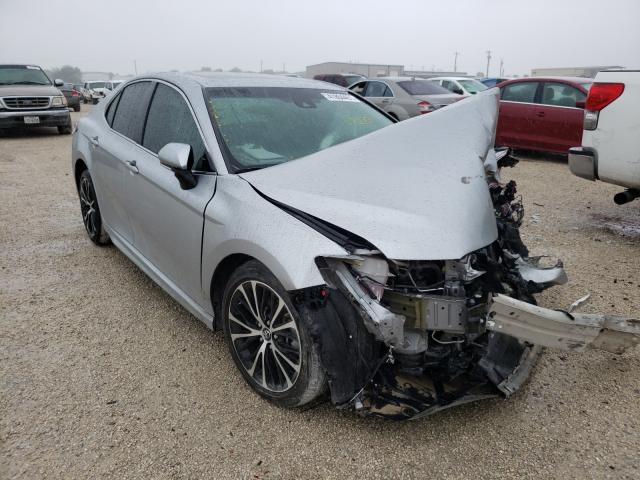 toyota camry l 2018 4t1b11hk8ju075018