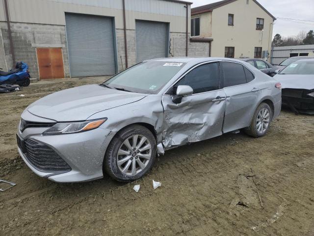 toyota camry l 2018 4t1b11hk8ju112245