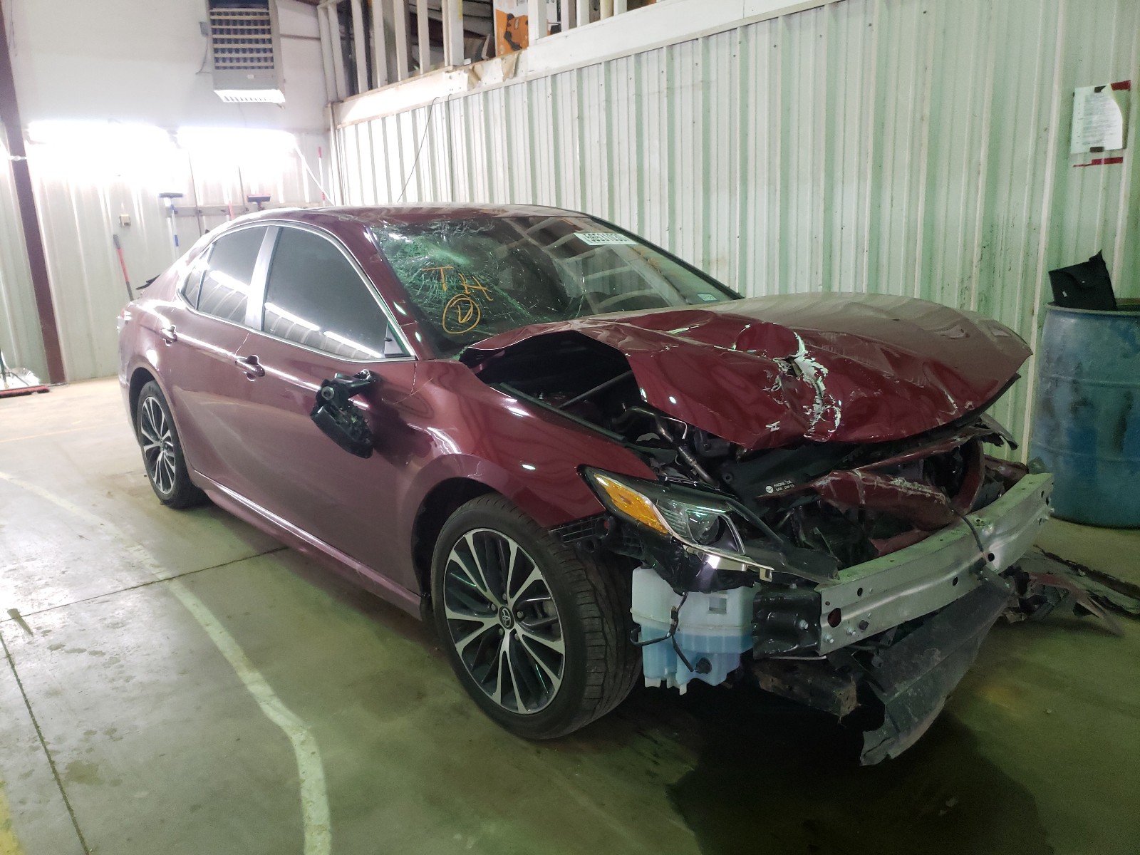 toyota camry l 2018 4t1b11hk8ju519076