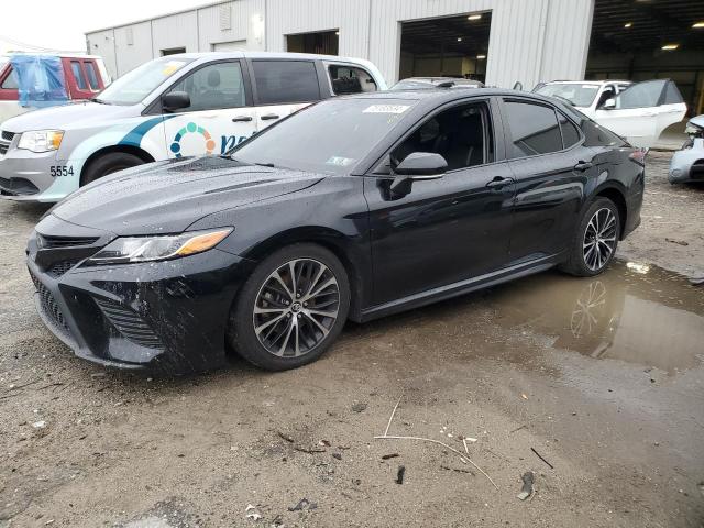 toyota camry l 2018 4t1b11hk9ju536551