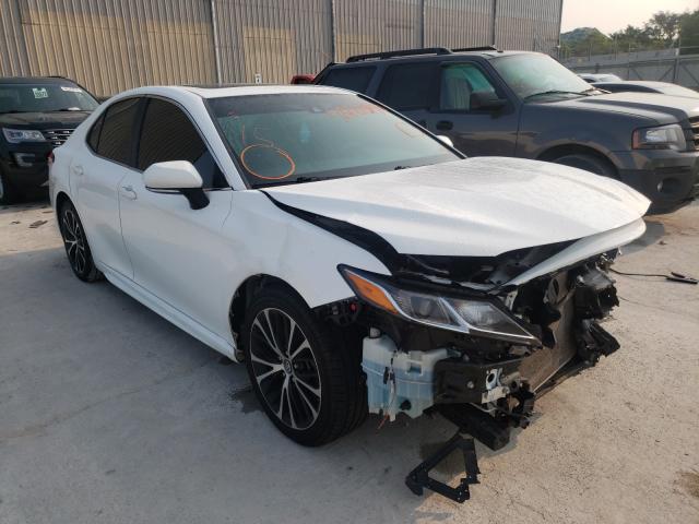 toyota camry l 2018 4t1b11hk9ju539370