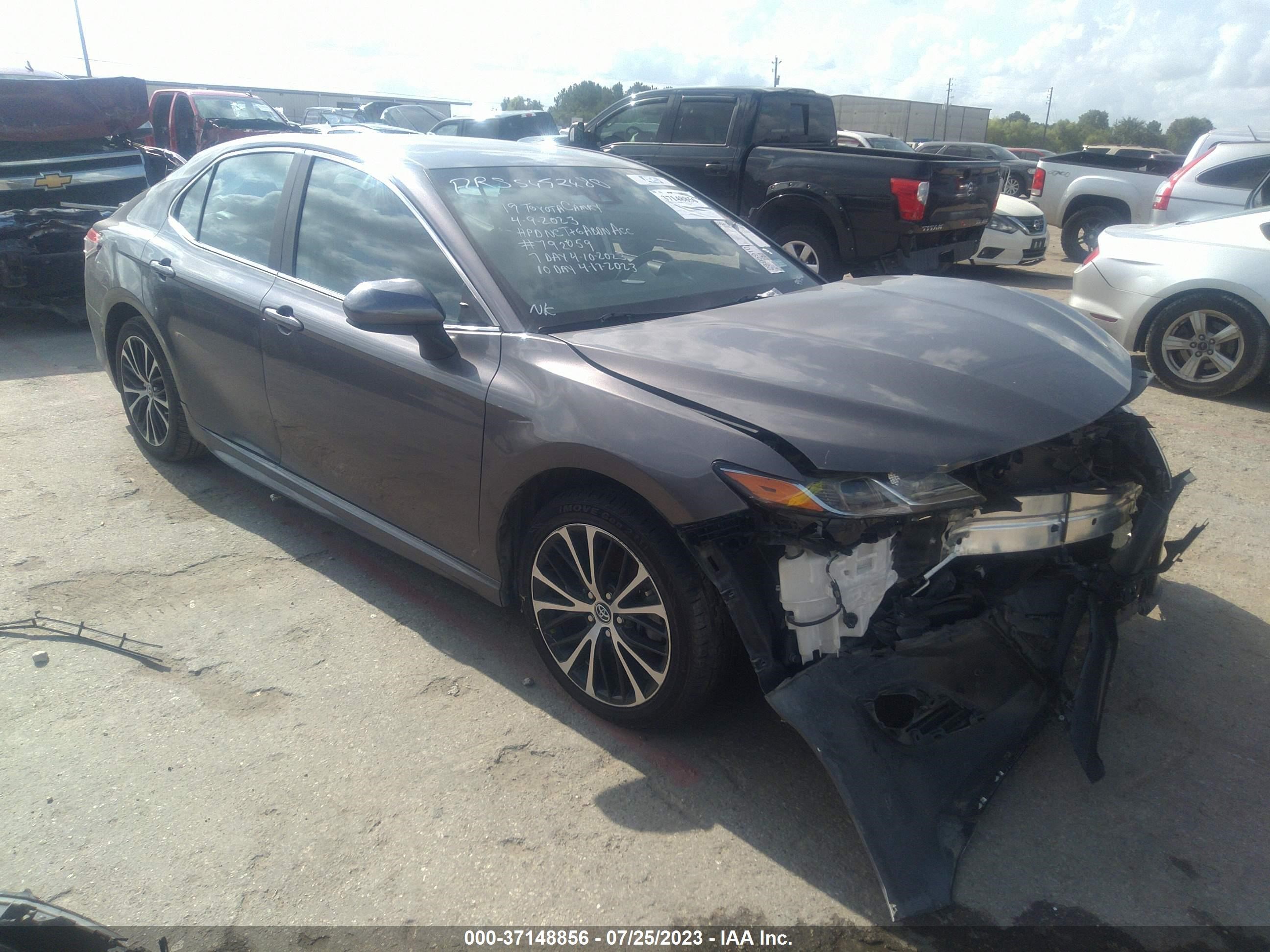 toyota camry 2019 4t1b11hk9ku729915