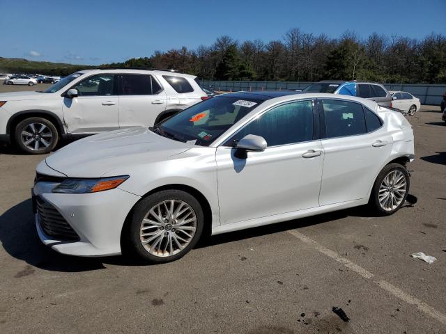 toyota camry l 2018 4t1b11hkxju011630