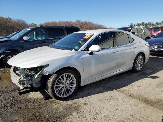 toyota camry l 2018 4t1b11hkxju029674