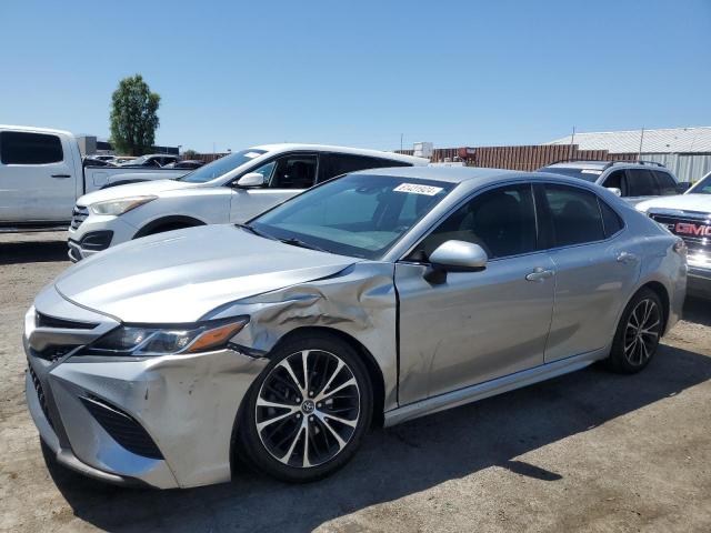 toyota camry l 2018 4t1b11hkxju051156