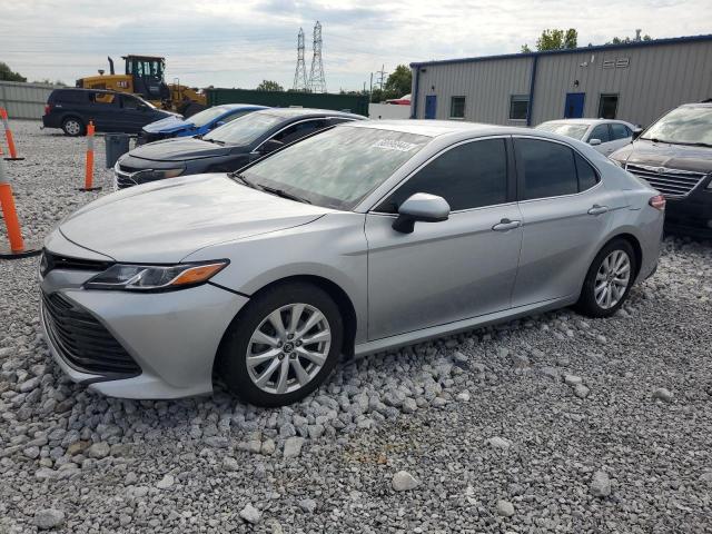 toyota camry l 2018 4t1b11hkxju513795